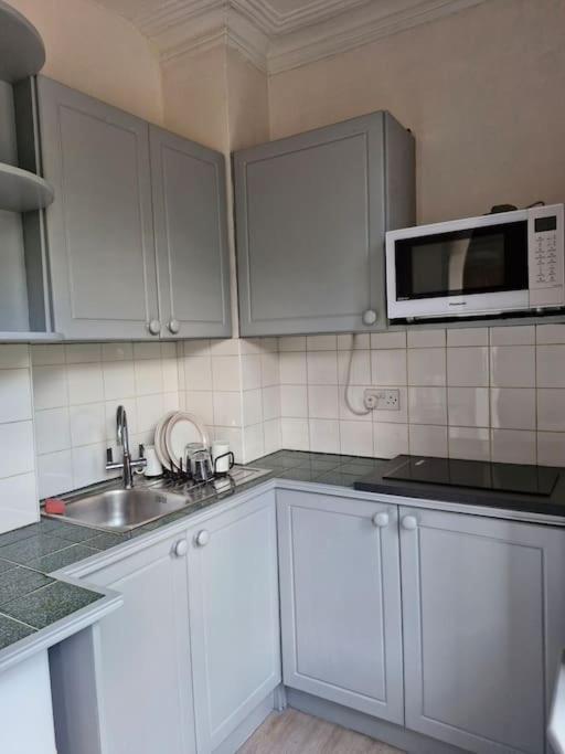 Bright Studio Apartment In A Perfect Location Λονδίνο Εξωτερικό φωτογραφία